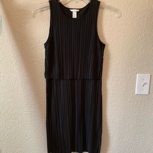 H&M Black Sleeveless pleaded women’s dress size Small maxi -cruise-evening wear.